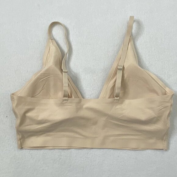 Livona Intimate Sports Bra size Large Removable Pads Seamless Fleshtone - Picture 2 of 7